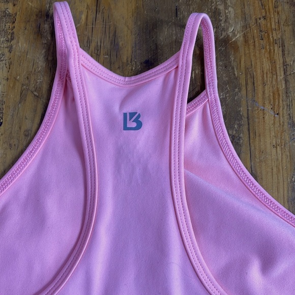 PuffBunny working out topđź’— - Picture 4 of 4